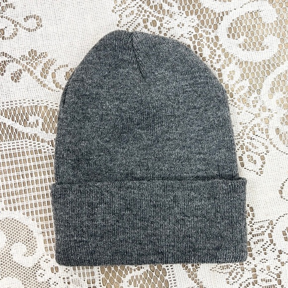 PORT & COMPANY | 🐺 Dark Gray Knit Beanie Hat - Picture 2 of 7